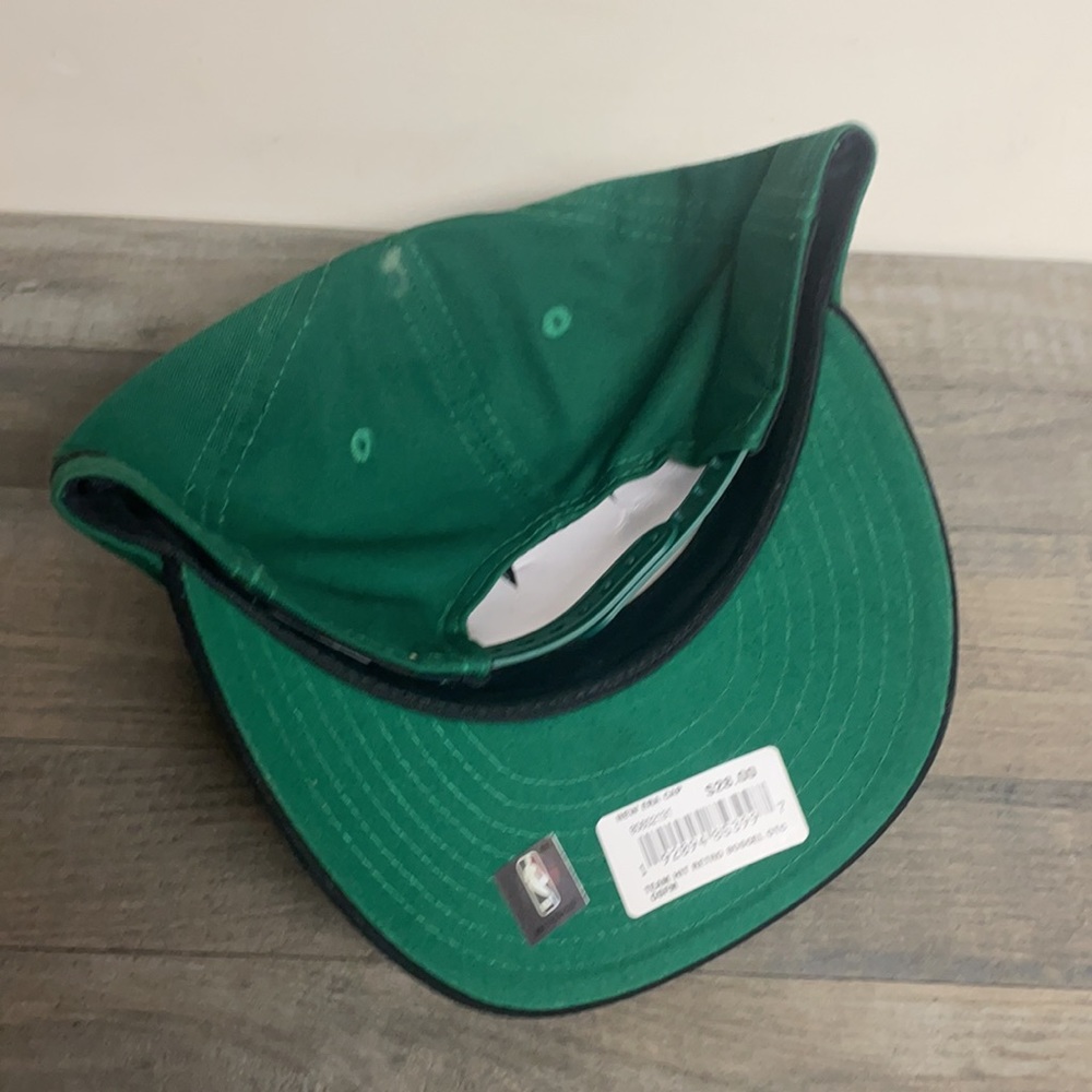 New Era Boston Celtics 17X World Champions Snapback (9FIFTY) Green/Black Retro - Picture 5 of 8